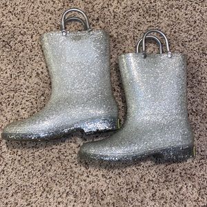 Girls glittery rain boots